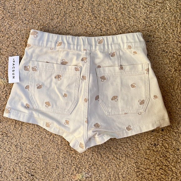 Mushroom Embroidered Shorts - Picture 3 of 4